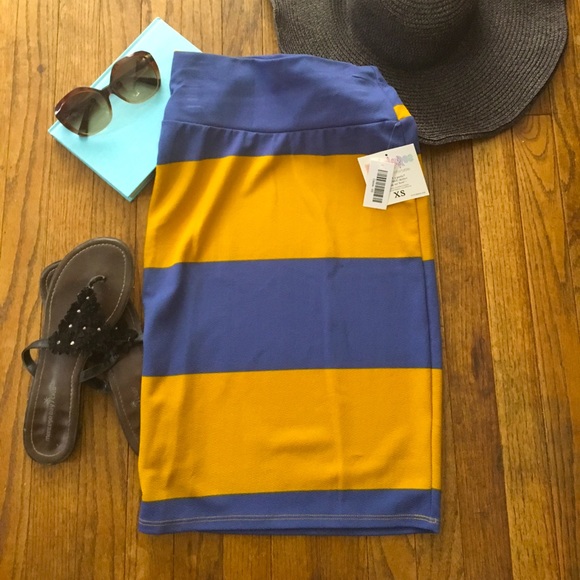 Lularoe Cassie Pencil Skirt - Picture 1 of 2